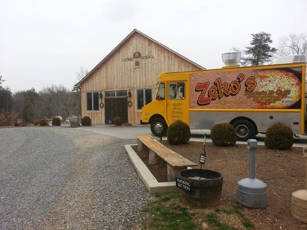 zekos_2go's tweet photo. Medaloni Cellars in Yadin Valley...Gorgeous!!! We are here till 5pm...#jamestownonlylocalfoodtruck http://t.co/AKKk1H5m9f