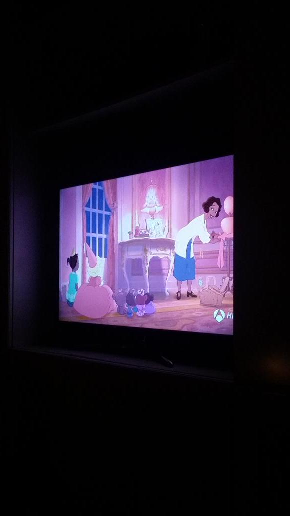 9_Ainhoa's tweet photo. No hay nada como terminar un domingo ! Película y manta #Disney#DianaYelSapo http://t.co/dlfxtAxc0y