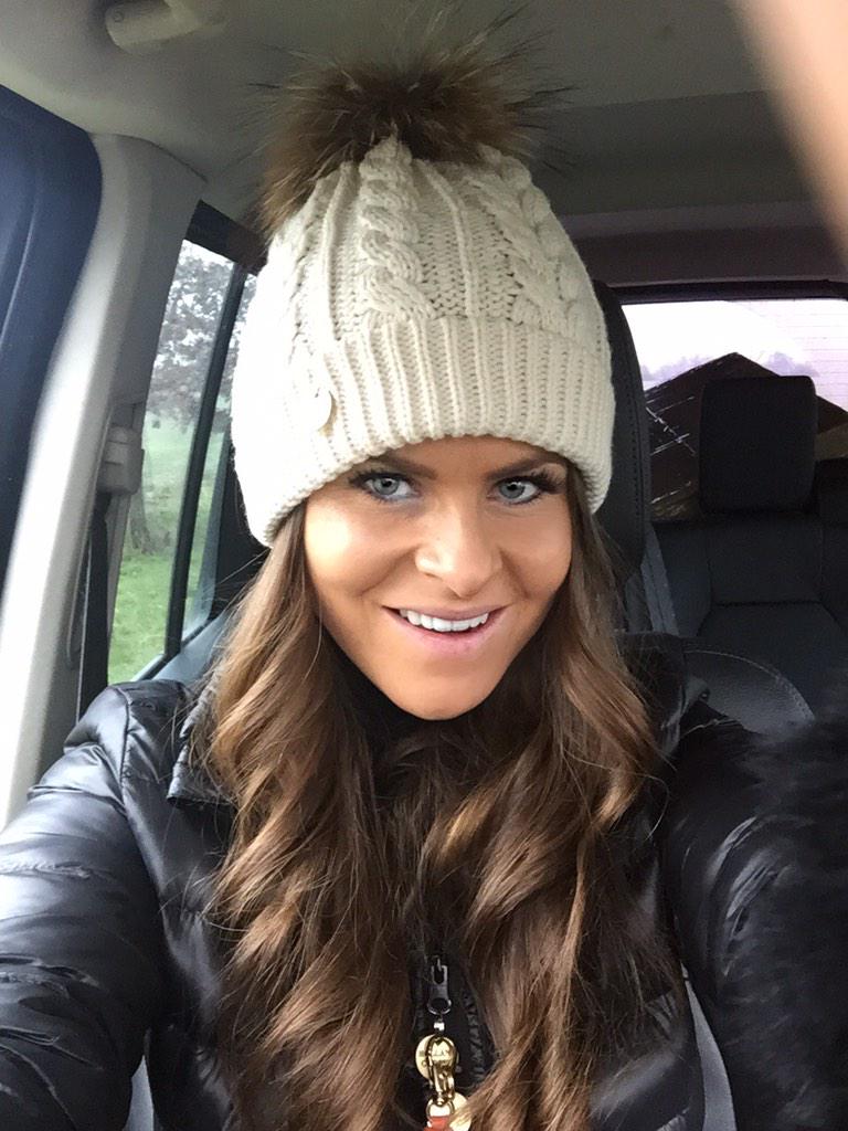 holland cooper bobble hat