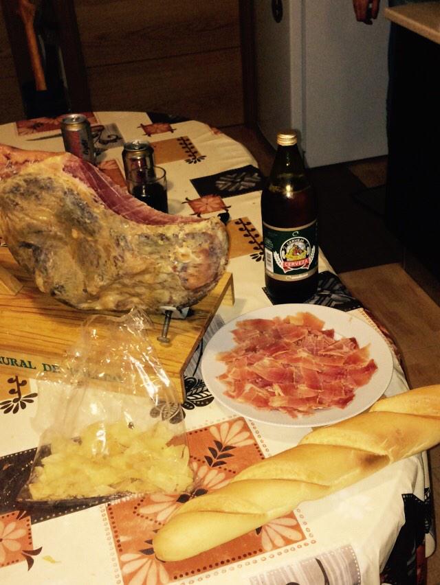 Nachoc7's tweet photo. @rpatata5 @Jr10Ruben @aangeelc cenita buena http://t.co/pNfU6WBonT