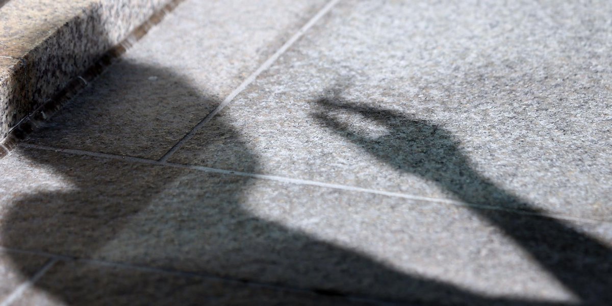 담뱃값 4500원이 흡연율을 끌어내릴지는 전망이 엇갈리고 있다. huff.to/1wTML5g