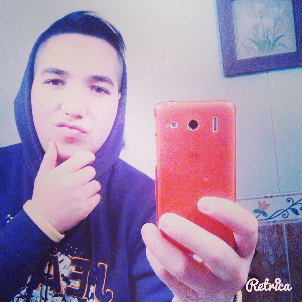 Thujoselitoo's tweet photo. Bueno me despidió ya de estee fiinde, a sido uno de los mejores del 2014..
Buuenaas noochees!! http://t.co/5fsx2Lpabt