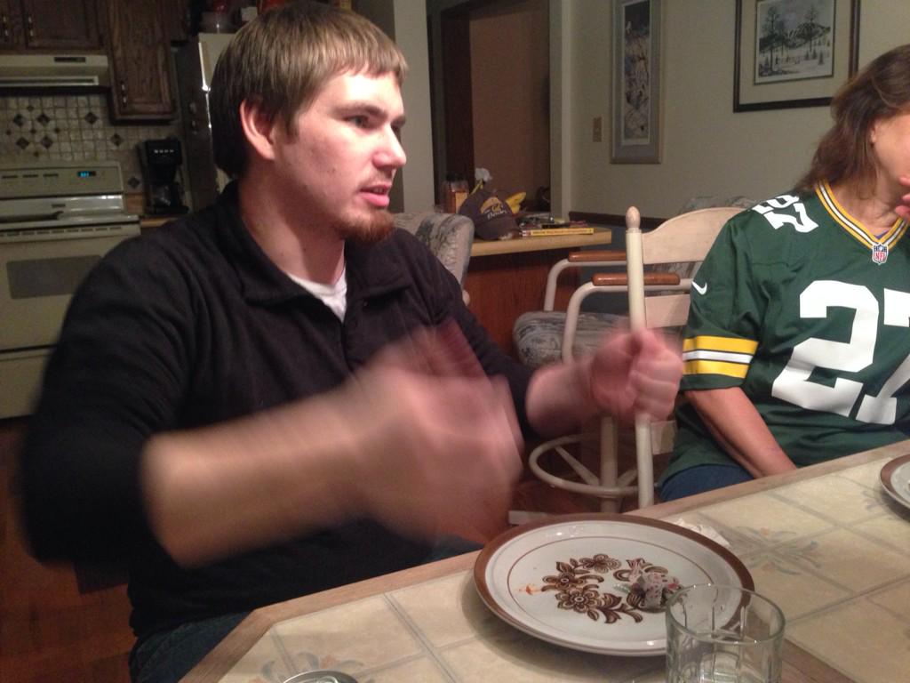 Maebos's tweet photo. @Ryan_F_Tingle @TrishaJ4 @CoreyHyllested. After dinner Little E is throwing his hat in the ring. http://t.co/WidUuTjj81