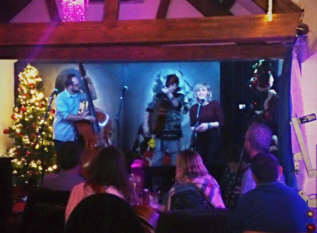 The amazing <a href="/bethmaymccarthy/">Beth McCarthy</a> <a href="/Tallulhas/">Tallulah's wine bar</a> what a beautiful person and fantastic gig from all involved