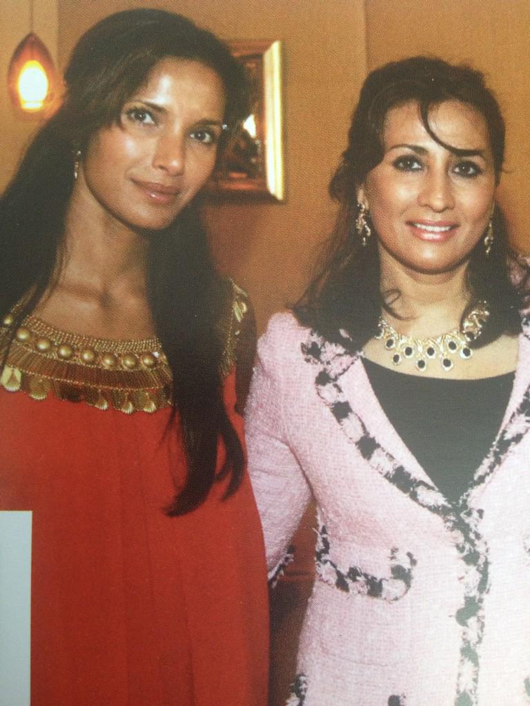 EMRENY's tweet image. #Emreny women is timeless and beautiful #stylemusthave #bags #aksesuar En guzel kadinlar'in renkli cantalari