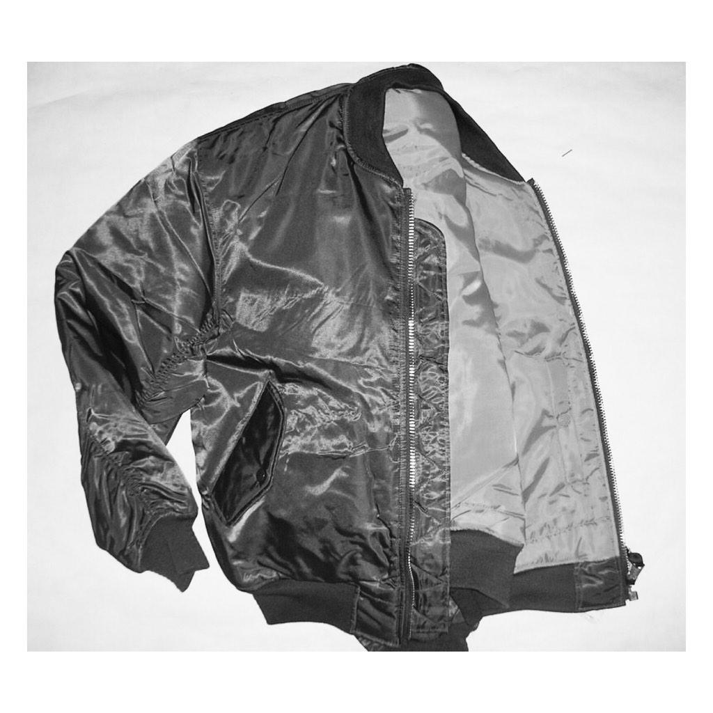 PharellVaz's tweet photo. New acquisition bombers http://t.co/ZLudfNC8Rv