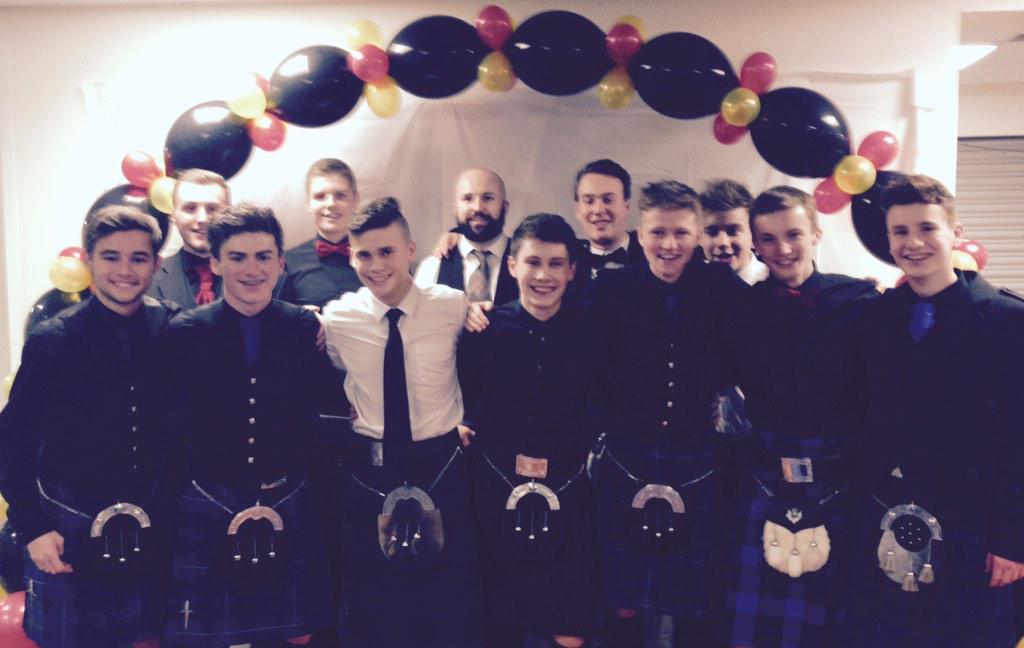 _StuartMackay's tweet photo. @Fratzio98 happy birthday bruh!!! #peLADS #viv #sheona #bae 💙 http://t.co/42pGEHa4le