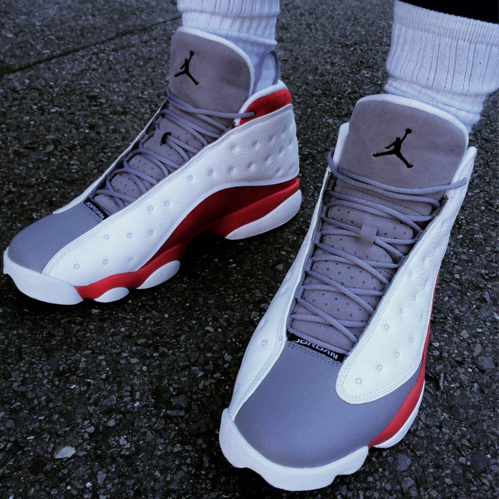 UD_WORM91's tweet photo. 良い天気☀️れごれごー💪 #jordan #jordan13 #aj13 #greytoe #todayskicks http://t.co/HOAvEK5tF6