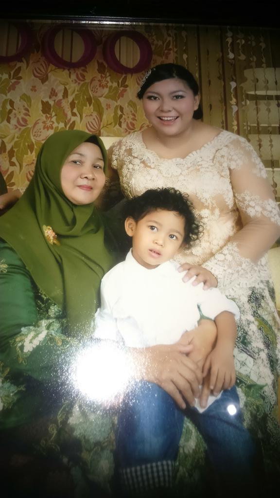 Happy mother's day, ibu yg keras dlm mendidik sy, thank's for everything and I love u <a href="/963medanfm/">96.3 MEDAN FM</a> 😍😘#SelamatHariIbu