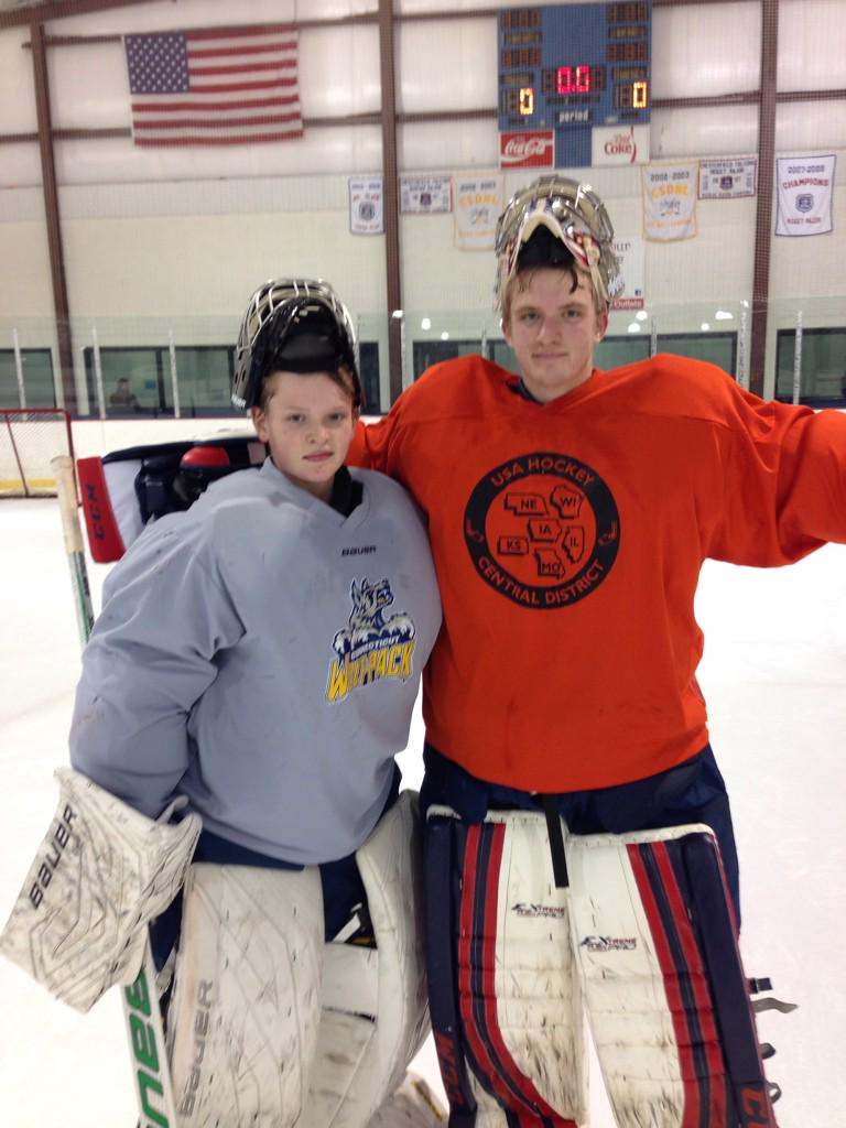 Androgoalie30's tweet photo. @Wolf_PackHockey @ctwolfpackU14 @CoachAlden2 Getting some work in with Luke Opilka #WolfPackNeverSleeps http://t.co/vLtzIJlMTz
