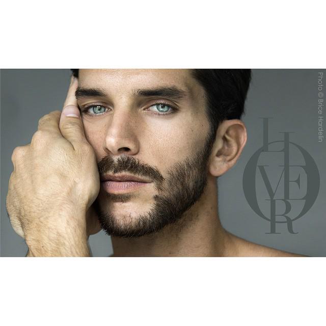 dhlepics's tweet photo. #DHLE #darkhairlighteyes #oliverboggerman #bricehardelin @oliverbaggerman @briceh @bananasmodels #returnofthemale... http://t.co/4RnRLUziYb