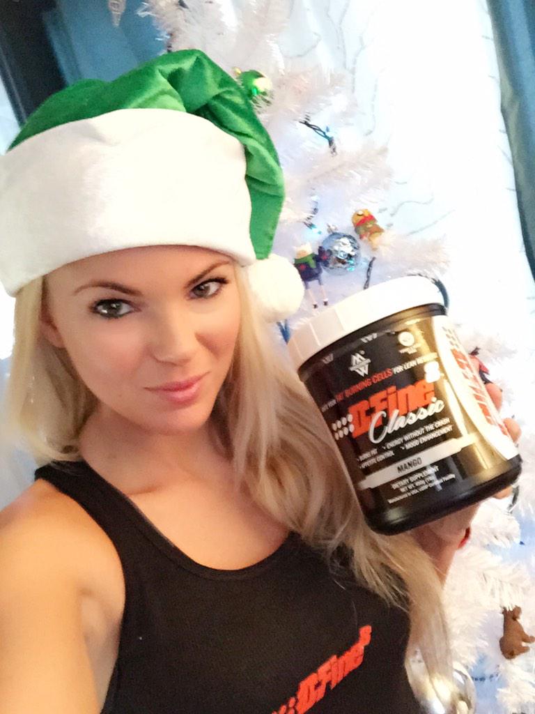 Noeline_2's tweet image. @AbbyParece Merry Christmas.  Love you