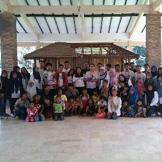 RunForMojokerto's tweet photo. Foto bersama semua crew dan partisipan #RunForMJK http://t.co/jyERjk2vfc
