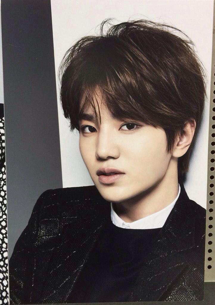 [PICS] #INFINITE 'Dilemma' promotions Close ups - Tower Record (cr: tuusan140) #2