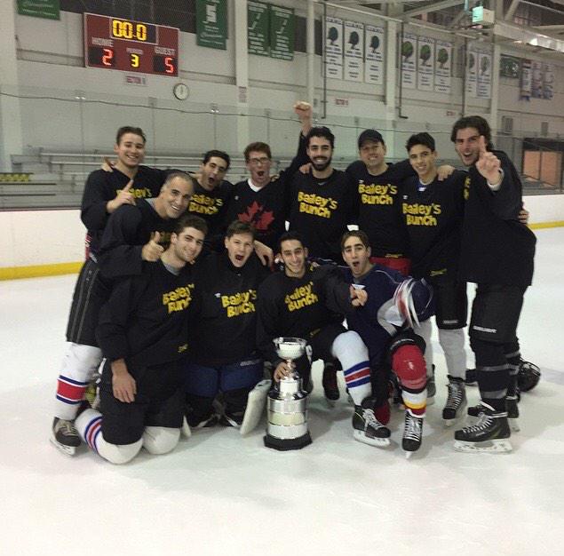 hanan_jack's tweet photo. Champs! http://t.co/gFnPZScUV3