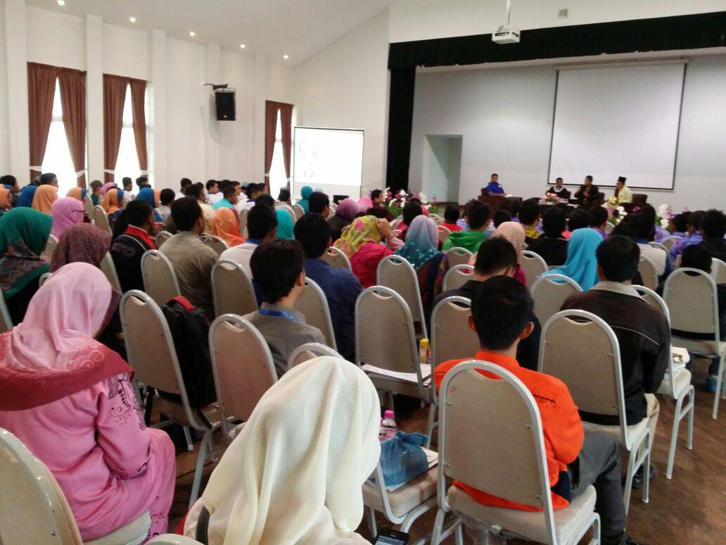 lppkn_pp's tweet photo. Forum Cinta Unggul di Usia Remaja Kafe@TEEN pulau pinang @norlasiah1958  @AnjliDoshi  @hjhrohanikarim  @lppkn_brm http://t.co/HPGupLE6um