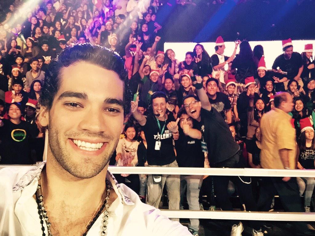 GutyCarreraT's tweet photo. Disfrute el programa! Gracias por el cariño! Casi sin voz pero ahí estuve! #PeruTT http://t.co/NUoSS0lsGj
