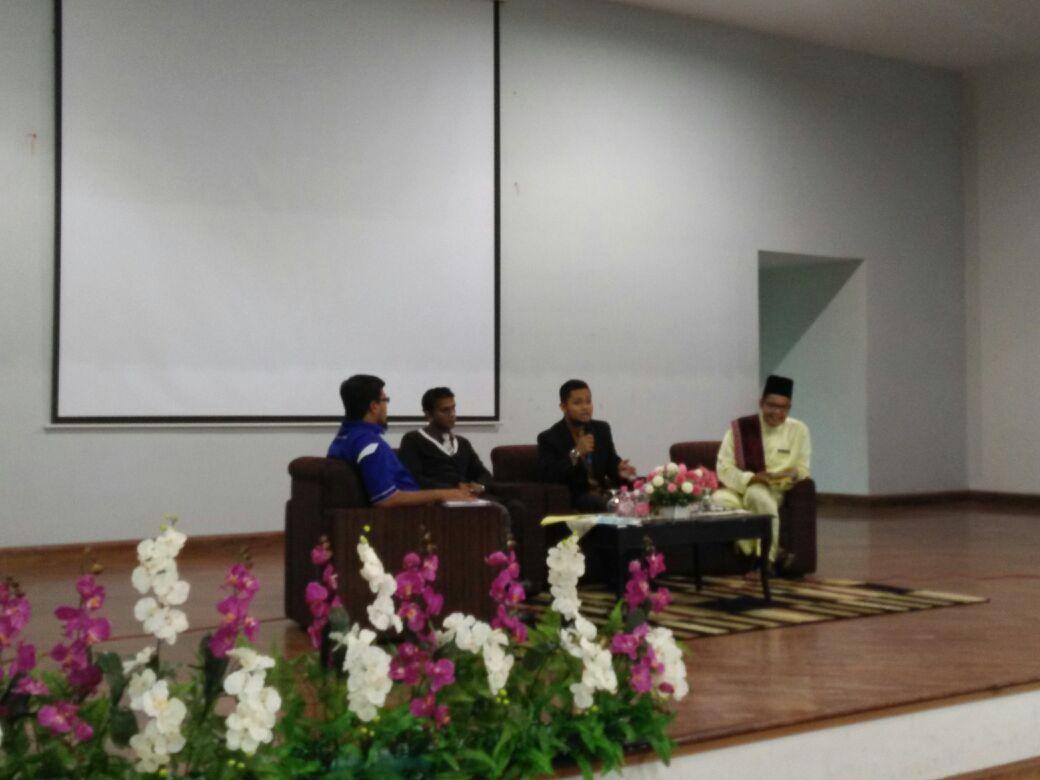 lppkn_pp's tweet photo. Forum Cinta Unggul di Usia Remaja Kafe@TEEN pulau pinang @norlasiah1958  @AnjliDoshi  @hjhrohanikarim  @lppkn_brm http://t.co/HPGupLE6um
