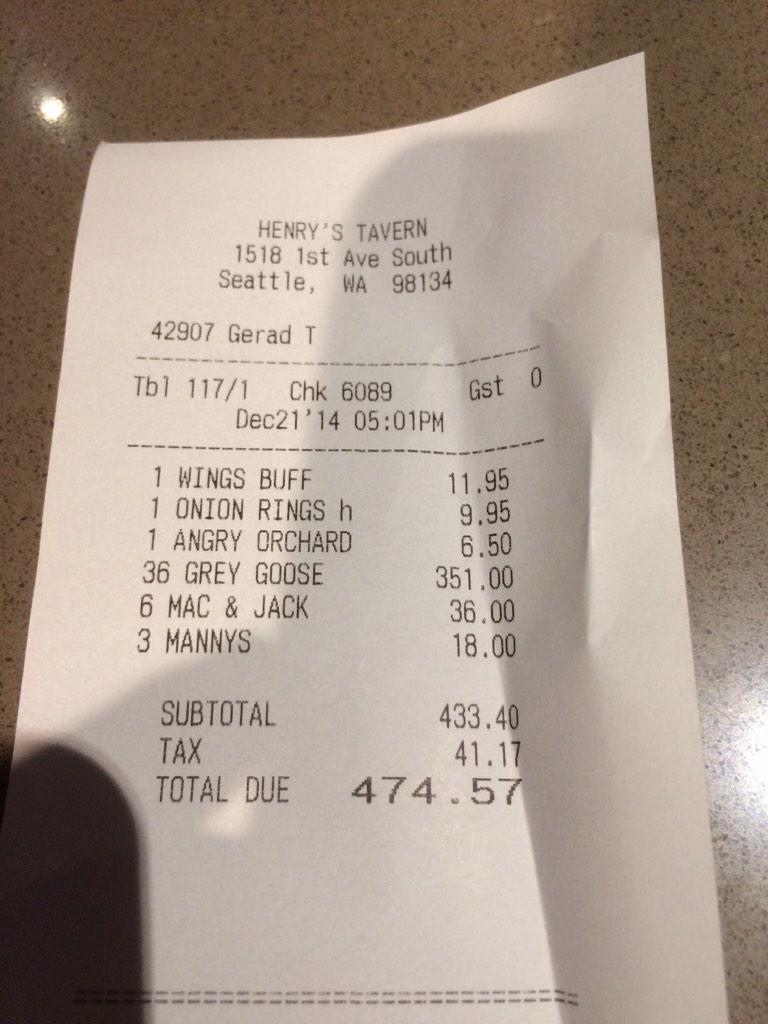 HotCarl2434's tweet photo. Bar tap for tonight #GoHawks http://t.co/WeVyNtQXiY