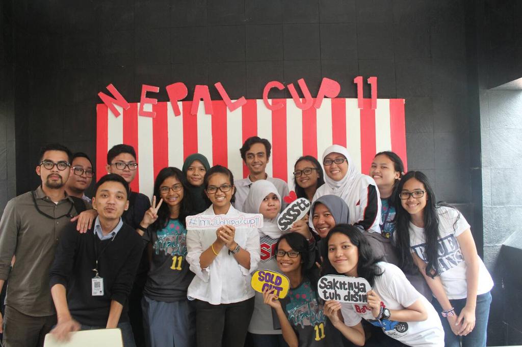 NipamEC's tweet photo. #tbt with @emEnglishCourse ✌ ✌ :D http://t.co/pDCVea5HZe