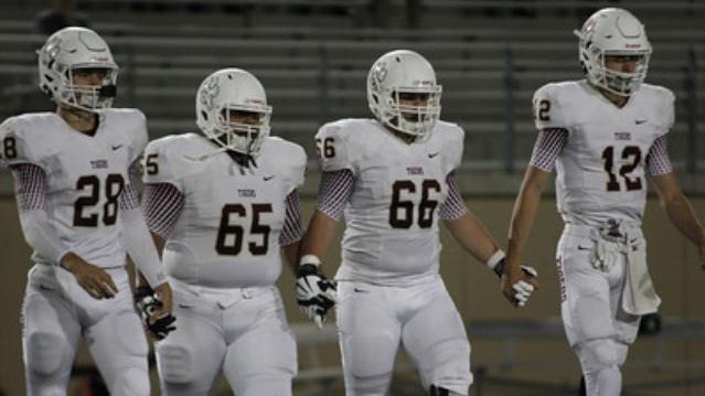 BestHsUniforms's tweet photo. Dripping Springs High School (TX) http://t.co/aV9e5cnid1