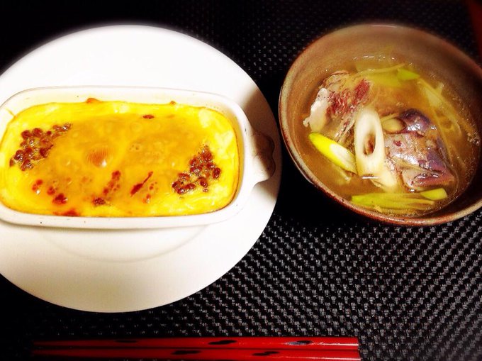 昨日の夕食は、アラ汁とお豆腐納豆のドリア http://t.co/tTAxwsGqWa