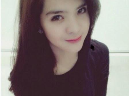 Ini dia Puteri cantik gubernur jawa timur soekarwo yang bikin heboh bit.ly/1xDDiAP