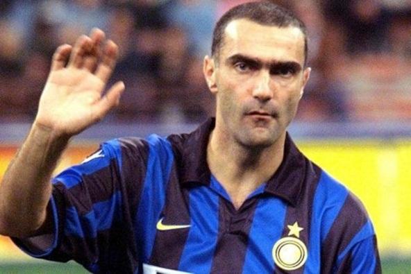 Happy 51st birthday to legend and ex-capitano Giuseppe Bergomi. 