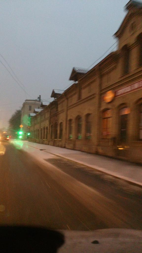 8:30 īstais laiks braukšanai uz darbu. Tikai kāpēc velo joslas tukšas?