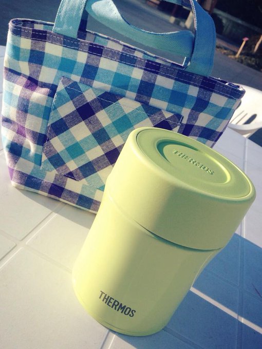 じゃじゃーん！！ サーモスのスープジャー買ったよ〜*\(^o^)/* 本当に便利 毎日、愛用してる♡ 今日は塩麹で漬けた豚ヒレときゃべつと舞茸の豆乳スープ 美味しかったから、家族にも作ってあげよう♬ http://t