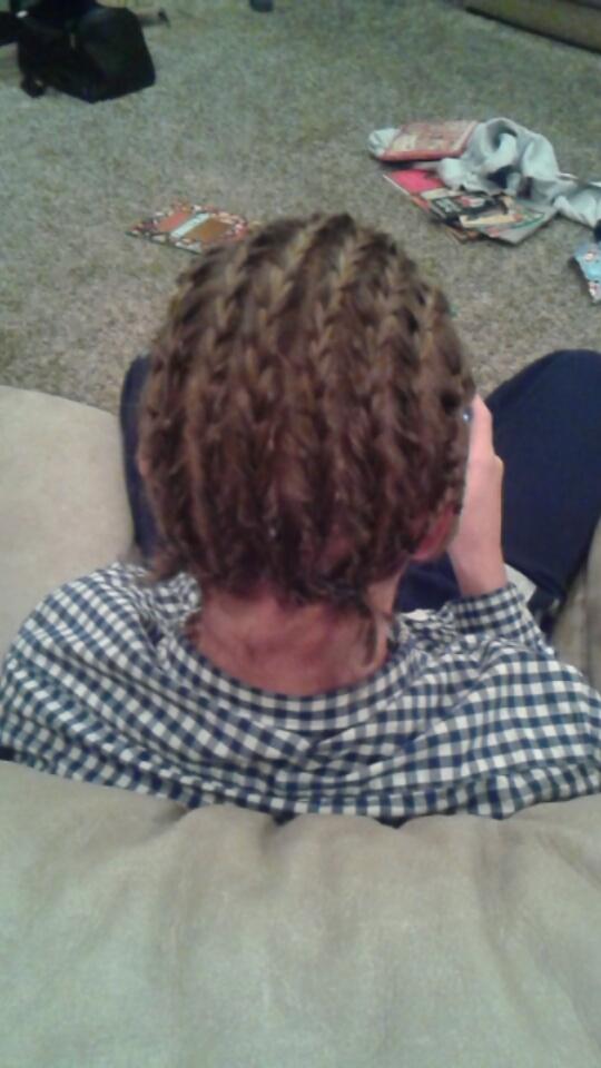 ashlyn_112's tweet photo. If anyone is looking to get some corn rows,  I'll be here all week @treybush12 http://t.co/f8L5jKx9DJ