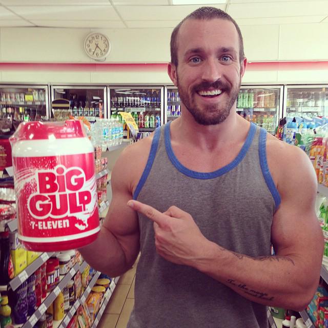 aliceisawkward's tweet photo. Midnight run to 7-11 with @HawkeRising and this happens. I love it. :3 http://t.co/r81aMP575U