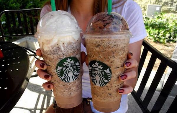 ZolaLofties's tweet photo. 特大サイズ♡好きなドリンク思いっきり飲みたい♡ http://t.co/wEWNNAavR3