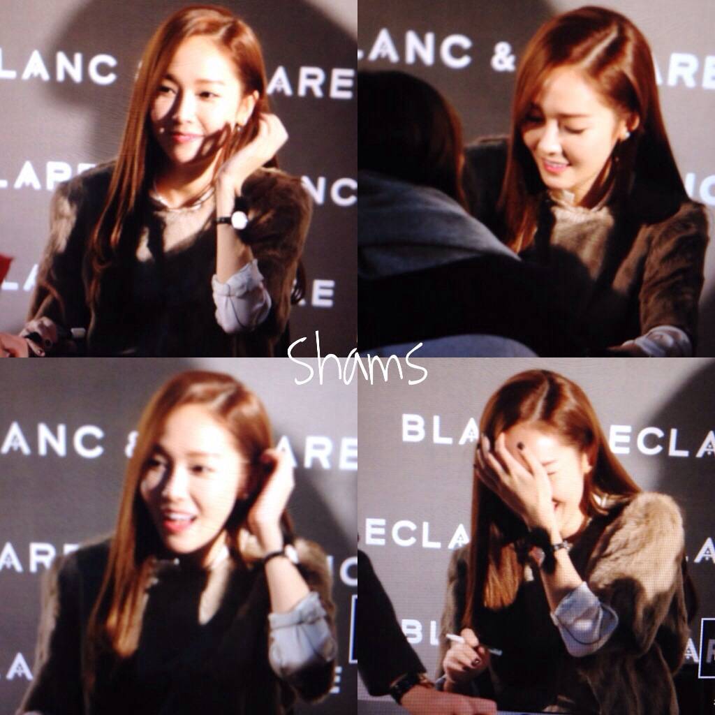 [PIC][22-12-2014]Jessica tham dự buổi fansign cho "BLANC&ECLARE" chi nhánh Seoul, Hàn Quốc vào chiều nay B5cj7YrCYAIwzG-