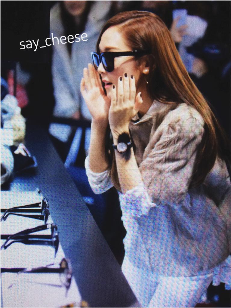 [PIC][22-12-2014]Jessica tham dự buổi fansign cho "BLANC&ECLARE" chi nhánh Seoul, Hàn Quốc vào chiều nay B5ckQIGCcAEiGAi