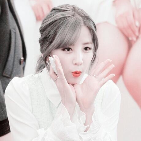 L5V21YZ's tweet photo. #Pr1ncess #나은 #초롱 http://t.co/vbQTfKyX9j