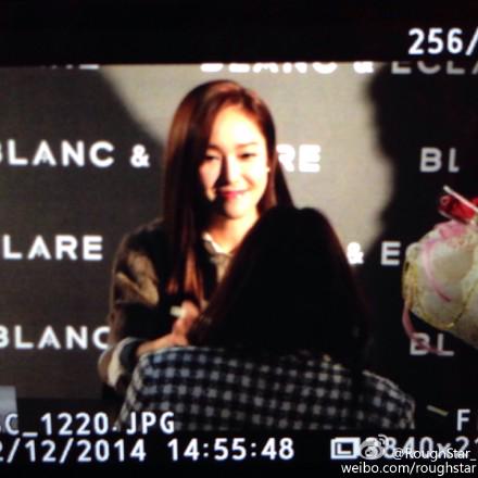[PIC][22-12-2014]Jessica tham dự buổi fansign cho "BLANC&ECLARE" chi nhánh Seoul, Hàn Quốc vào chiều nay B5csi33CYAAxAKQ