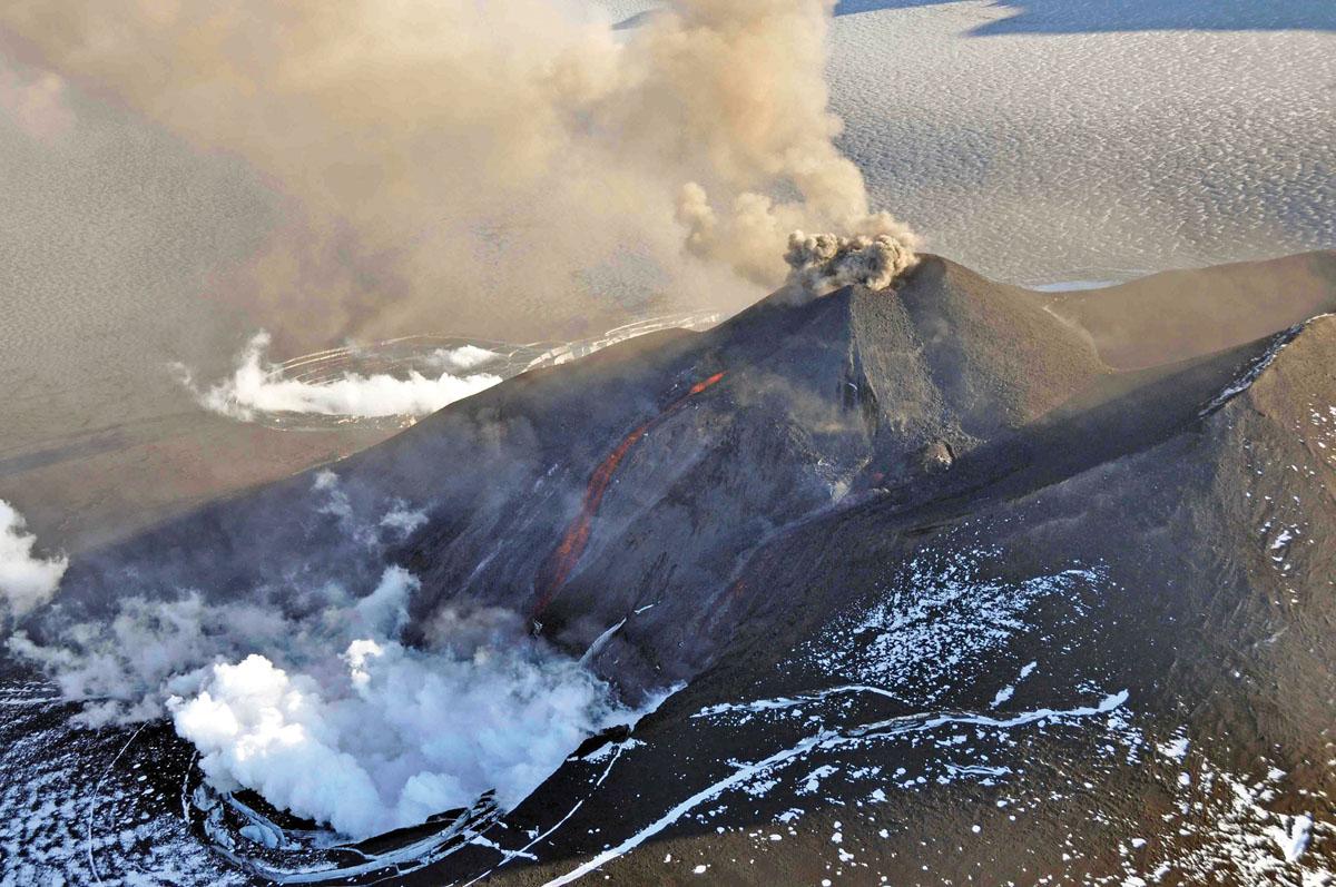 GeographicalMag's tweet image. How @metoffice innovations lead the way in predicting #volcano eruptions: geog.gr/1Ct2TeD