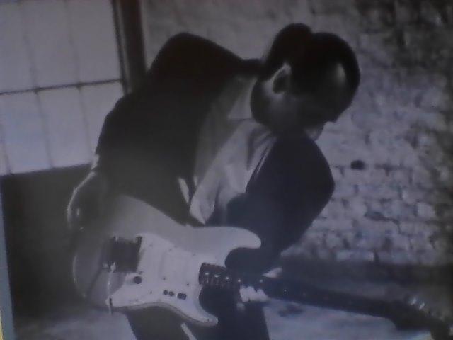 HAPPY BIRTHDAY.ADRIAN BELEW 