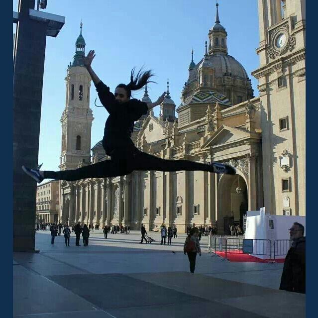 JudithMiret's tweet photo. Vemos belleza y coraje,
Descaro y orgullo,
Rivalidad y rebeldía,
Poder y pasión.
Vemos gimnastas. #Zaragoza #Split http://t.co/wghWdw1kec