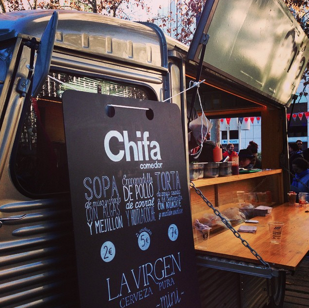 GuiaRepsol's tweet photo. .@MadrEATmarket , #streetfood en la capital este fin de semana, por @gastroeconomy http://t.co/qJlOSis6di http://t.co/q7djWXGvz8