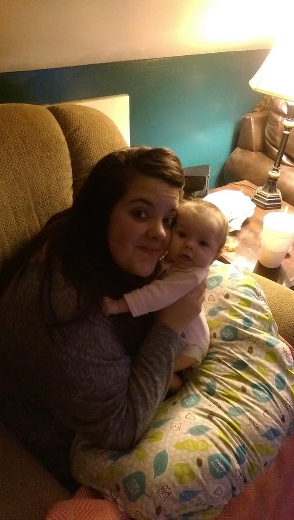 MeterManEvan's tweet photo. Here in just a few days it will be this little angels first Christmas can't wait #DailyDoseOfNora http://t.co/SSvMCcc6mM