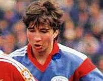 Happy 47th birthday to Dan Petrescu. 