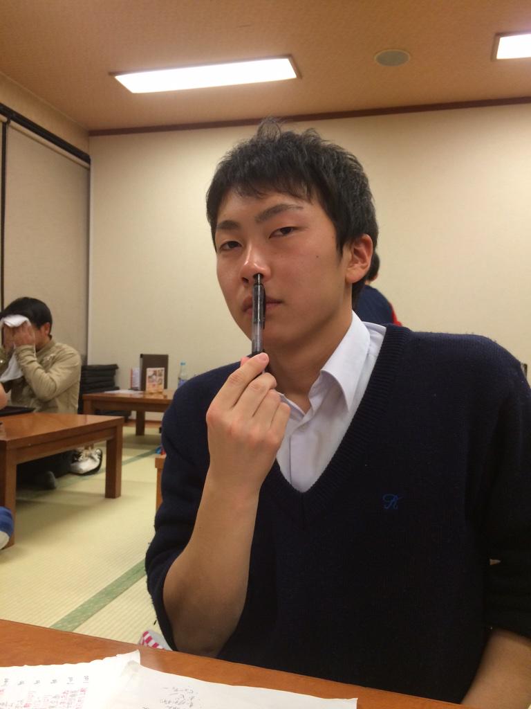 999holmes's tweet photo. グダクダでやらせてもらったディランです♪
本当に三年生の元気のおかげで予餞会が成功したと思います💕
毎日夜遅くまでやった甲斐がありました！！
誠人、ぴょん坊お疲れ様でした💕
個人的にロード中は大好きです。 http://t.co/l4IXNdHBmZ