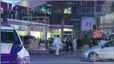 normareyessolis's tweet photo. "*ATAQUE A BAR EN MONTERREY"* DEJA 5 MUERTOS Y 13 HERIDOS=>>http://t.co/EutYS2y1CY …  http://t.co/1dlr8PWzHI #mtyfolllow #YaMeCanse11 RT