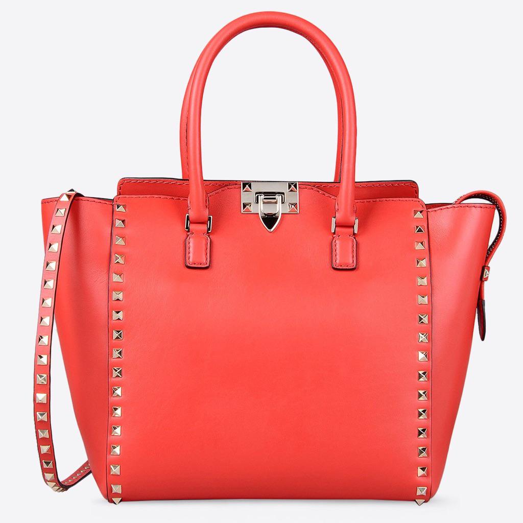 DVS_Vlogs's tweet image. VALENTINO Bag
#VALENTINO #ImDVSStyle #DavidVSeiler #ItsDavidVStyle