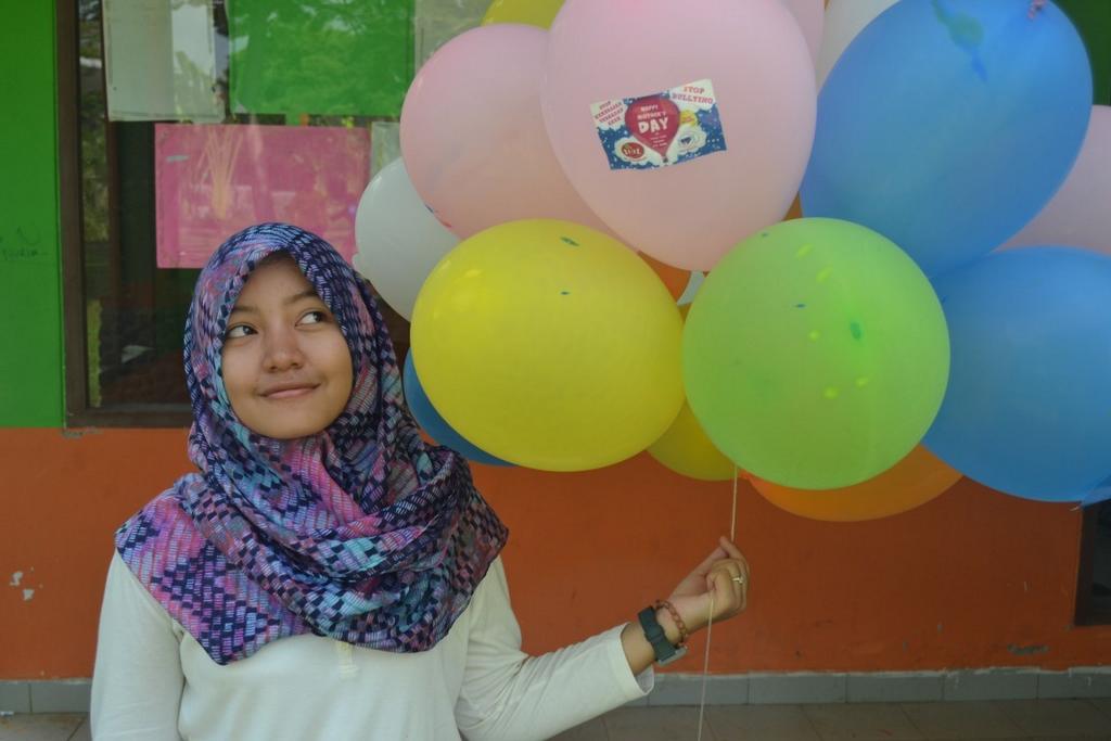 fadkab's tweet photo. Yang kemari di cari sama @F_ANAKKABBOGOR @fanatorian yaitu tukang balon,akhirnya ketemu juga sama yg niup @winakiwin http://t.co/ZkzsWMFisv