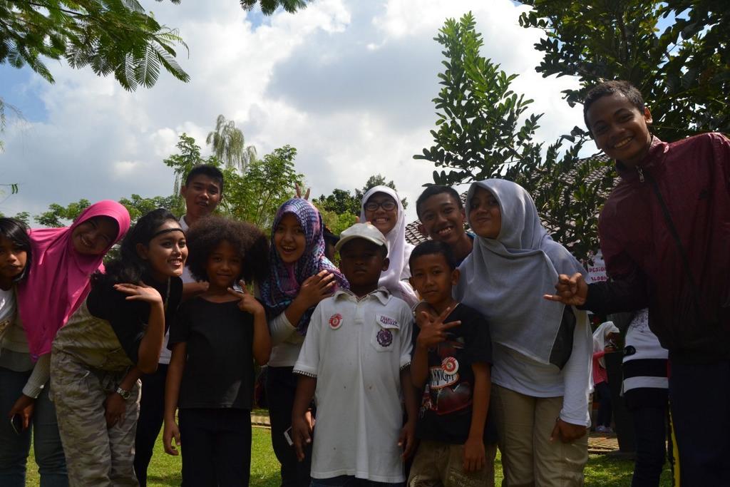 fadkab's tweet photo. Foto mothers day @F_ANAKKABBOGOR @fanatorian keren kan http://t.co/c7VOhx8PIg