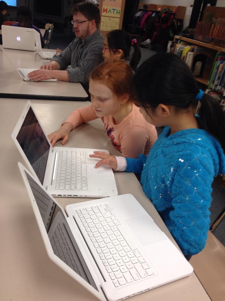 BelleShermprinc's tweet image. Coding continues to spread at school. #hourofcode #problemsolving #icsdplc