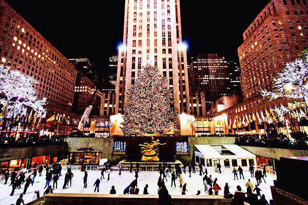 kattrollar's tweet image. I'd give anything to be in NYC for Christmas 😍🎄